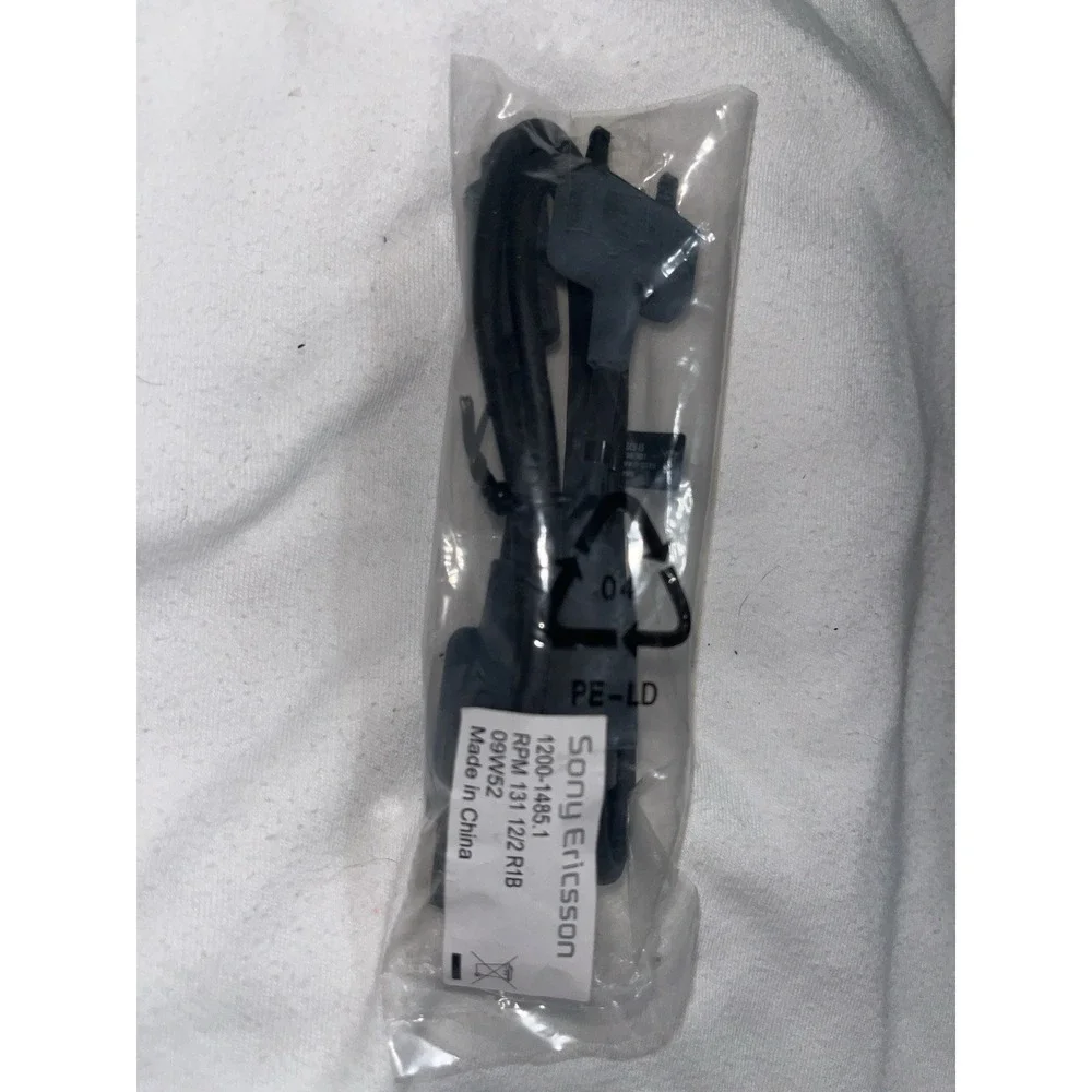 Sony Ericsson RPM-131 122 R1B Cable Accessory 1200-1485.1 OEM New Sealed